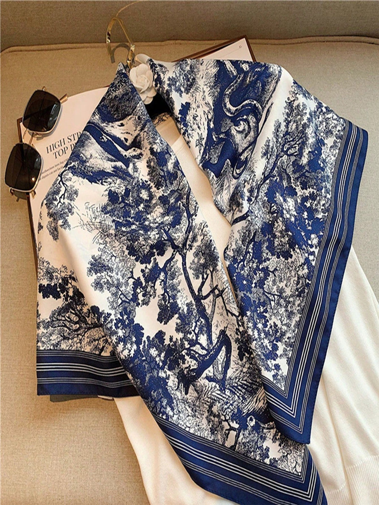 Buy SHEIN 1pc Women Tree Pattern Fashion Scarf For Daily Life for women in Pakistan