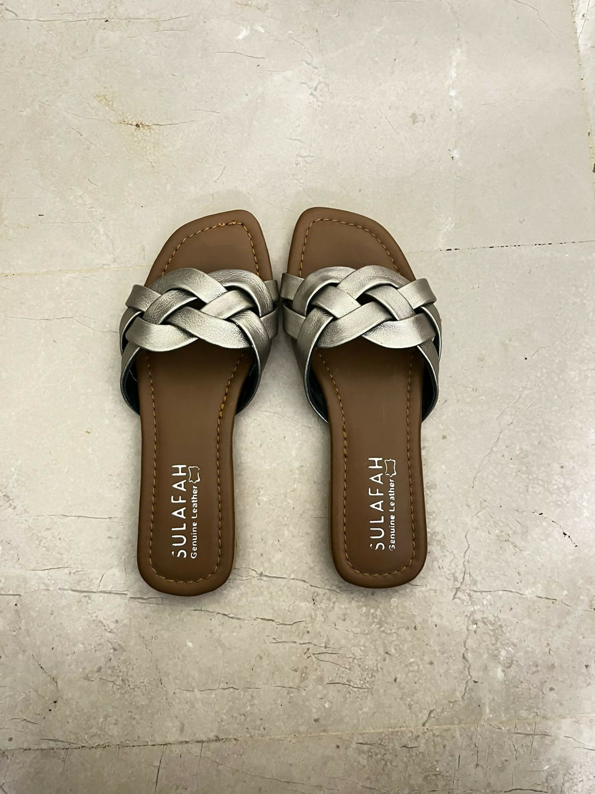 Sulafah Grey Flats (SIZE: 7) | Sandals and Flats | Worn Once