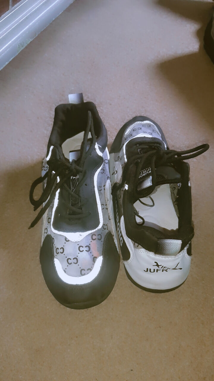 Jufurong | Black and White Joggers | Women Shoes | Size: 37 | Preloved
