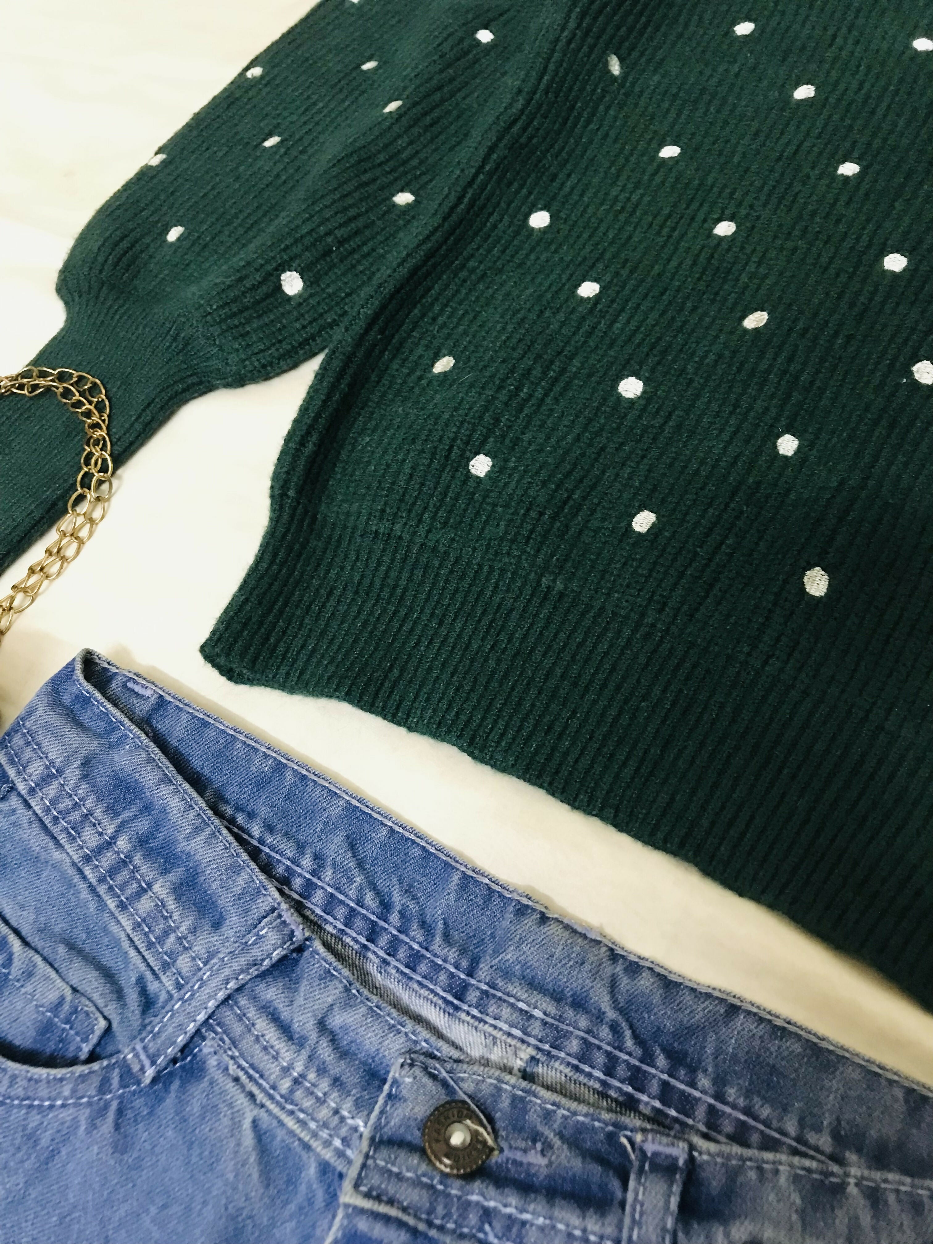 Green Bodice sweater | Women Sweaters & Jackets | Small | Worn Once