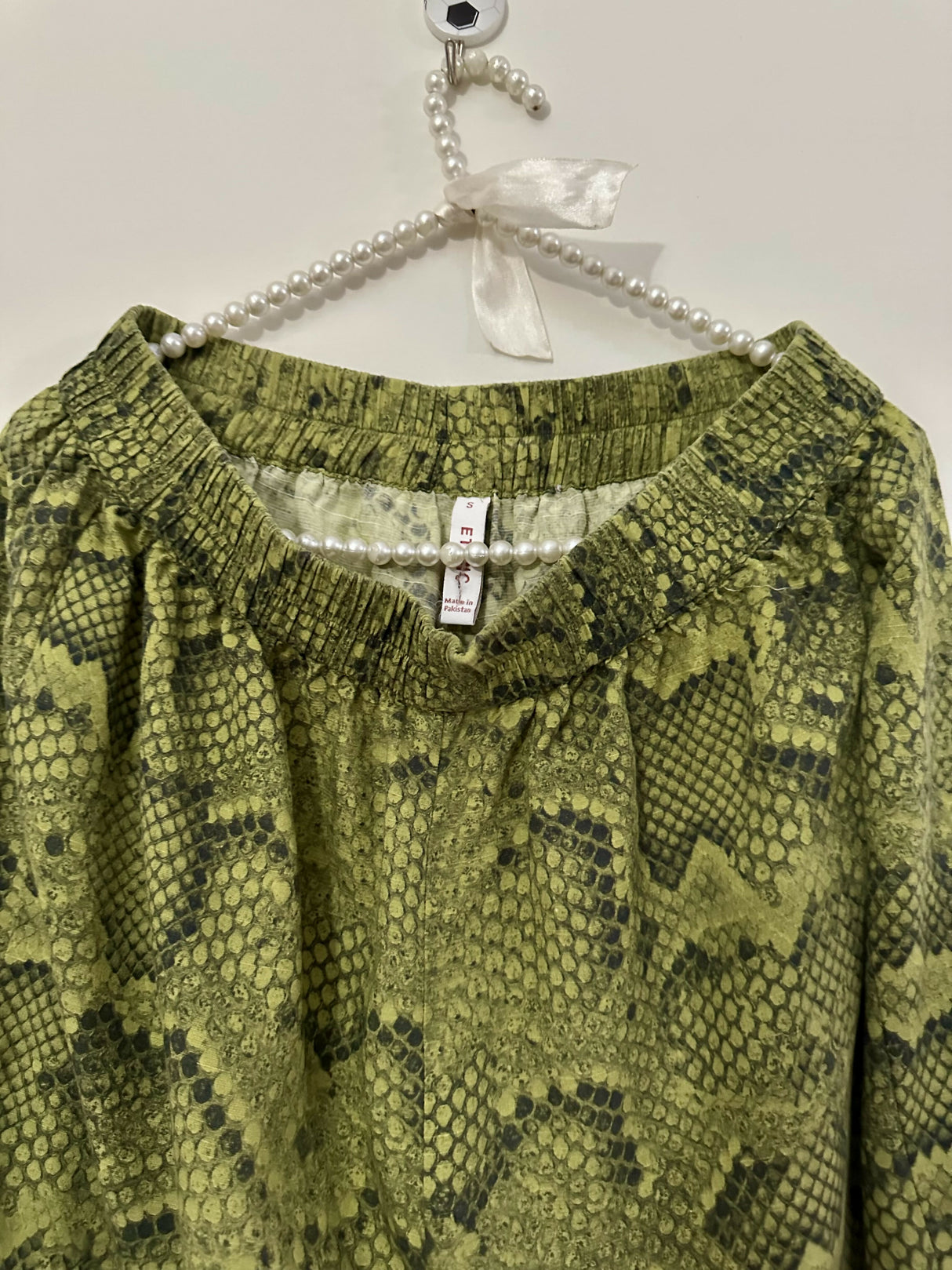 Ethnc | Women Branded Kurta | Small | Green | Worn Once