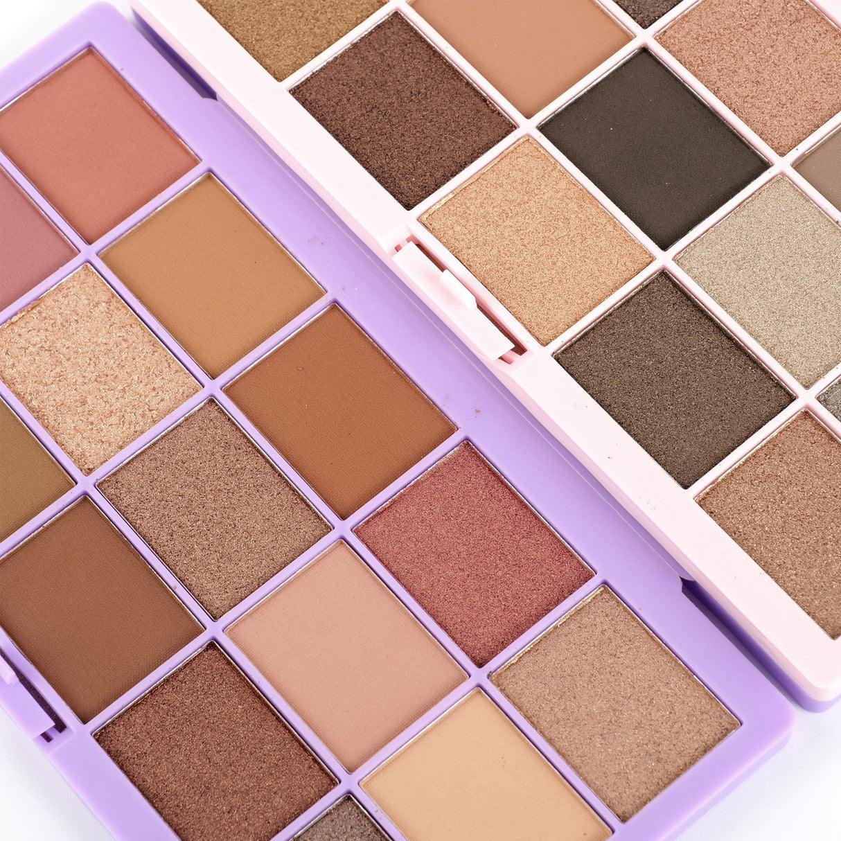Buy Missrose Mysterious 15-Color Eye Palette in Pakistan