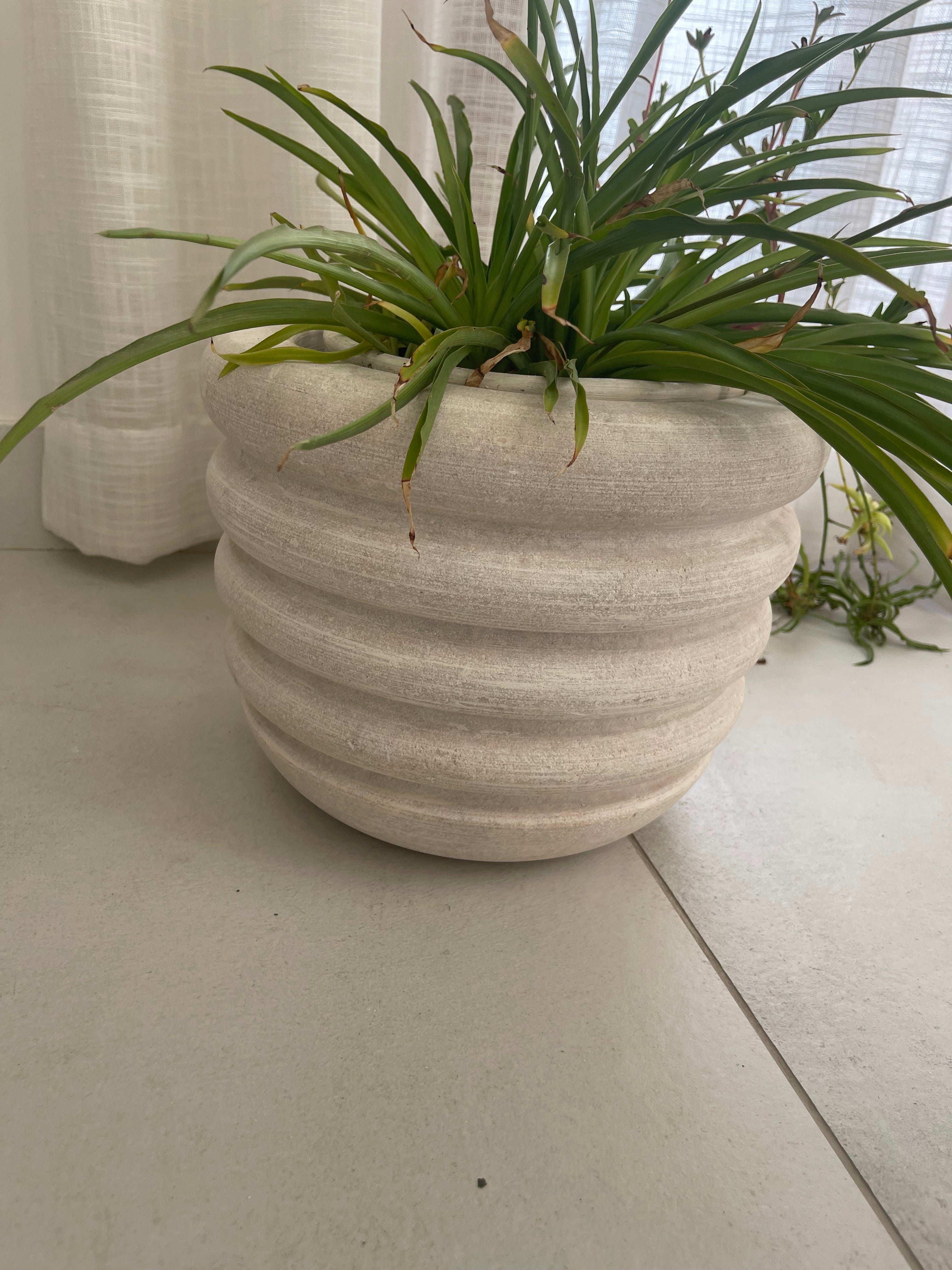 Isla Natural White Stone Planter | For Your Home | Brand New