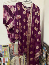 Malik Silk Emporium | Women Branded Formals | Small | New