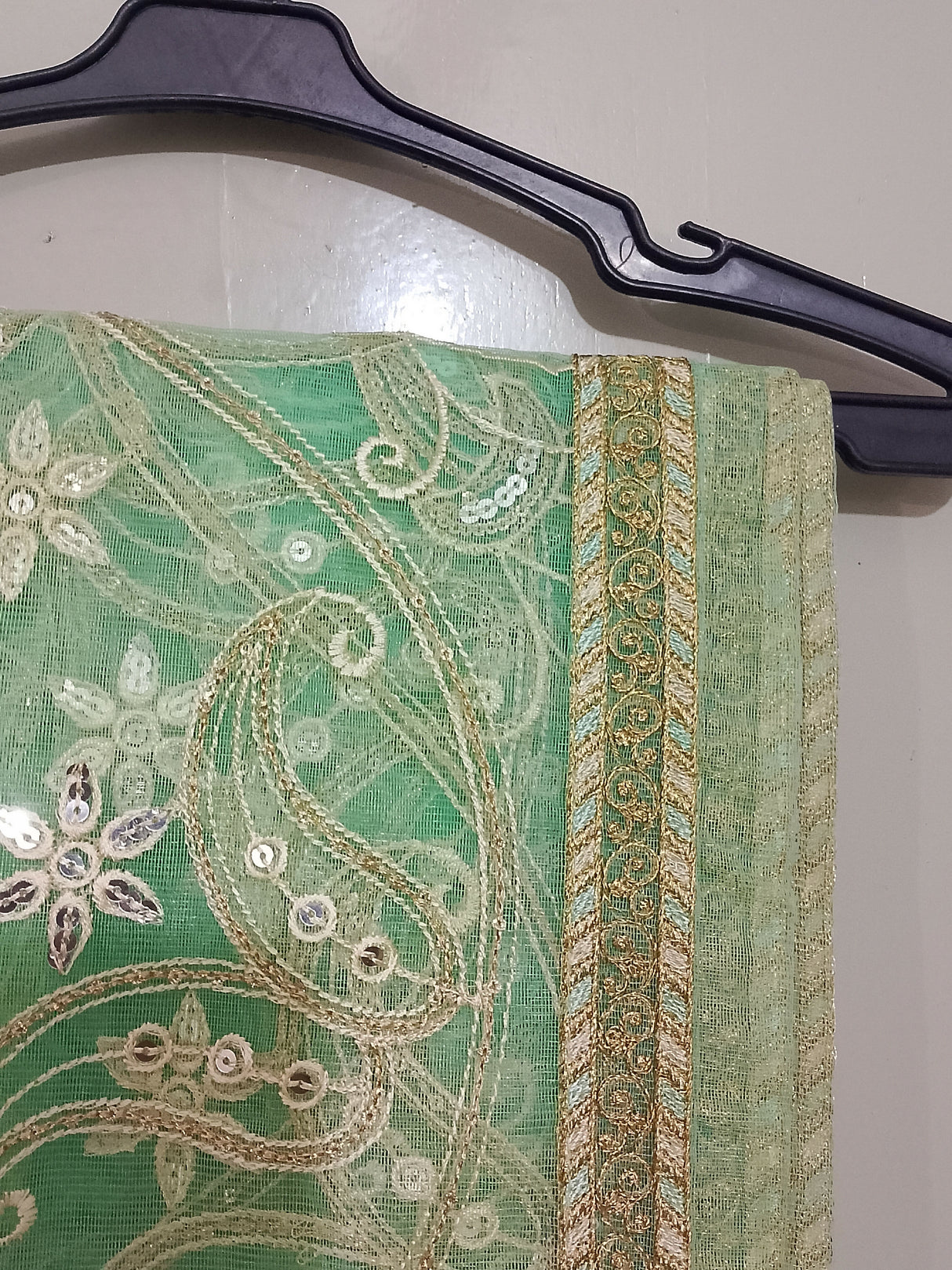 Shahposh | White 3Pcs | Women Branded Formals | Small | Worn Once