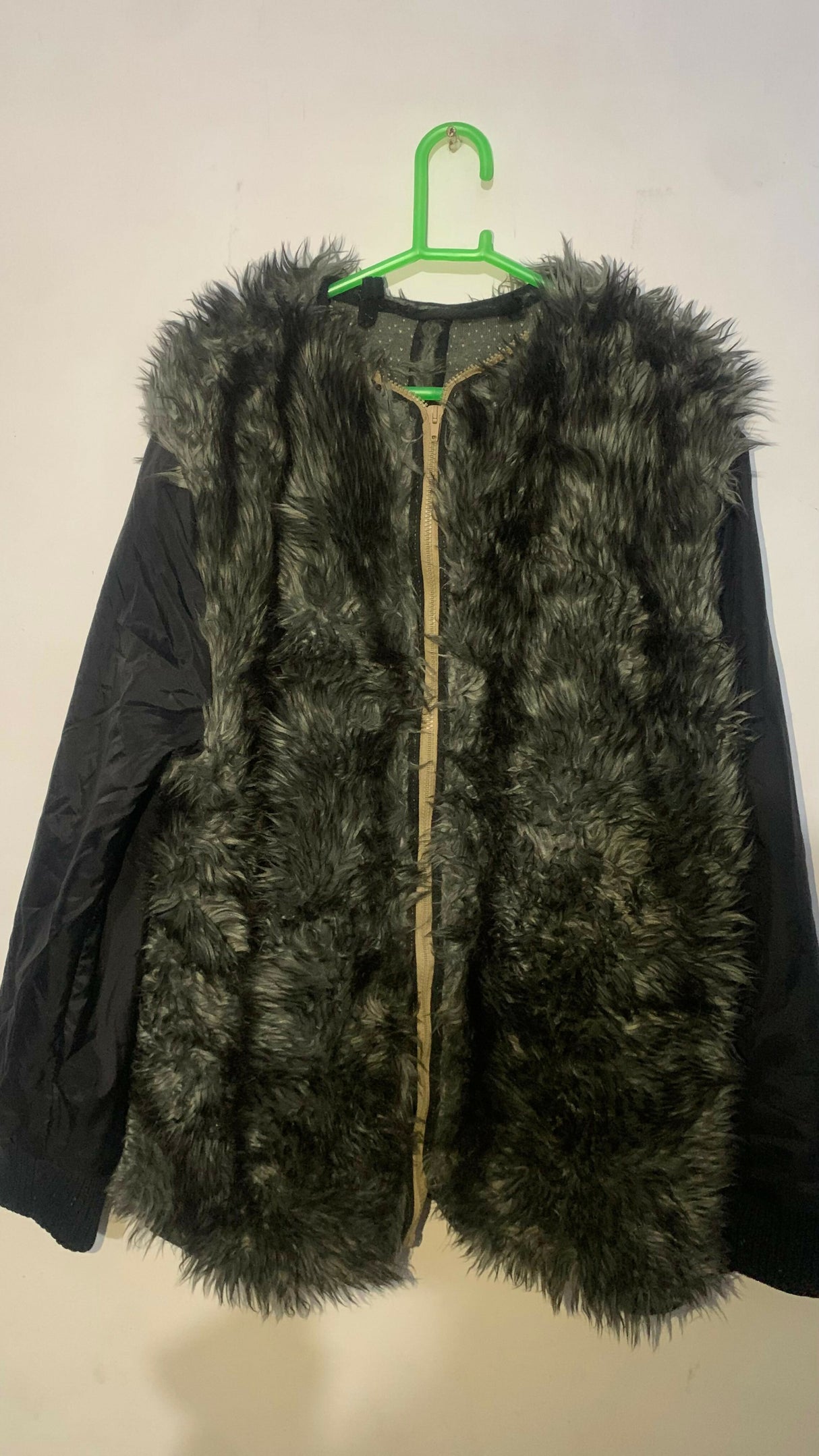 Black & grey Furr Coat | Women Sweaters & Jackets | Large | Preloved