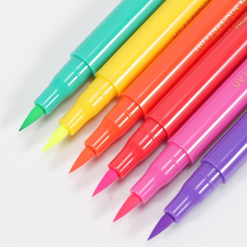 Buy Missrose UV Luminous Matte Eyeliner in Pakistan