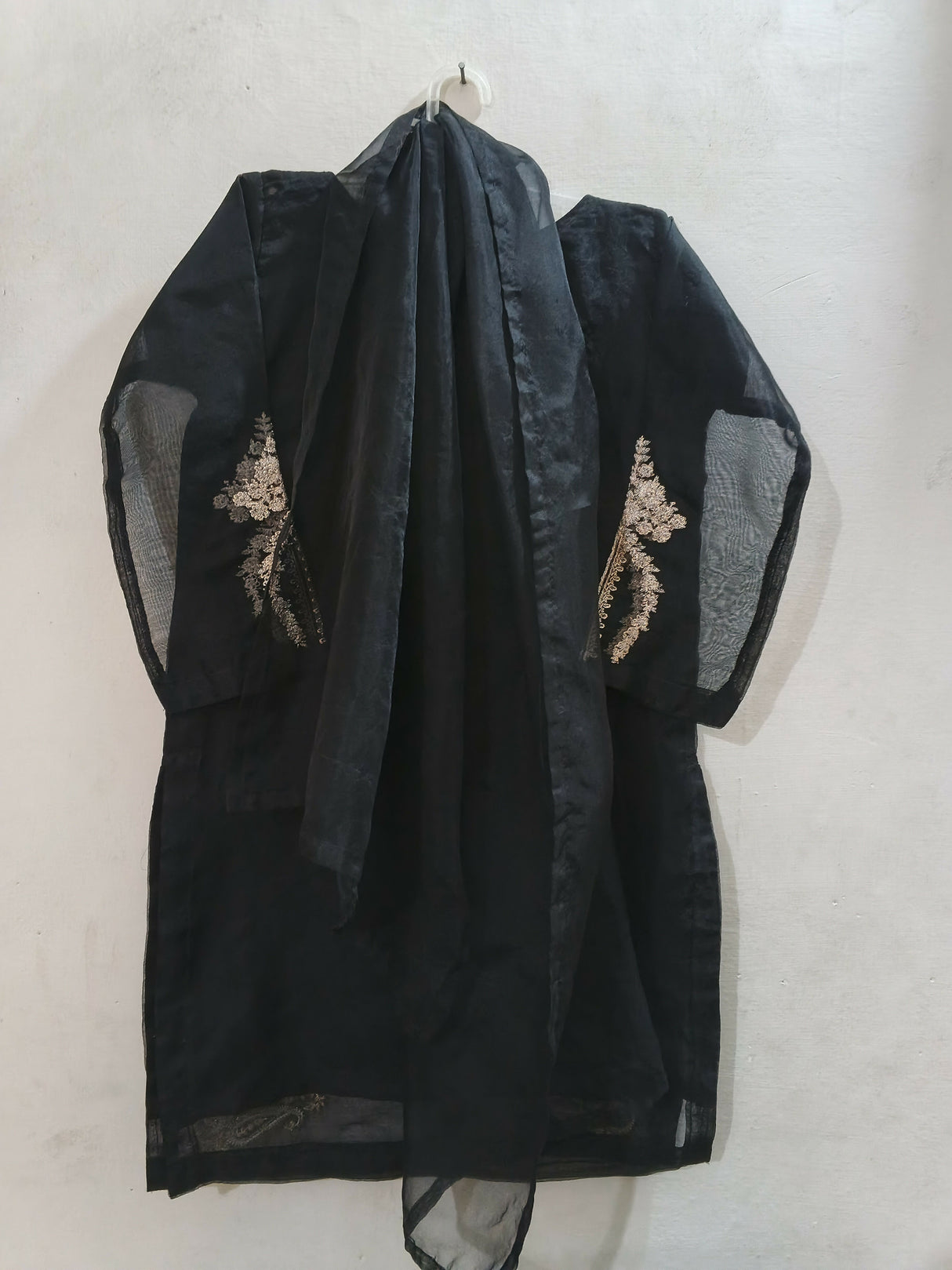 Black Organza Suit | Girls Shalwar Kameez | Small | Worn Once