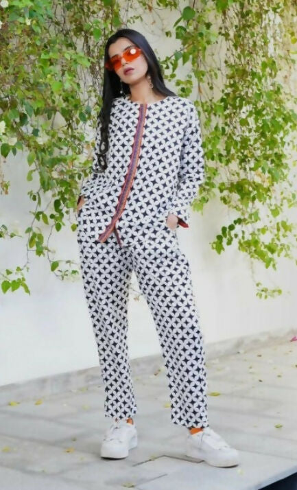 e0230c3e-b40d-47a1-bcde-116323169b23