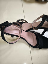 Valvet Suede | Women Shoes | Heels | Size: ECS 40 | New