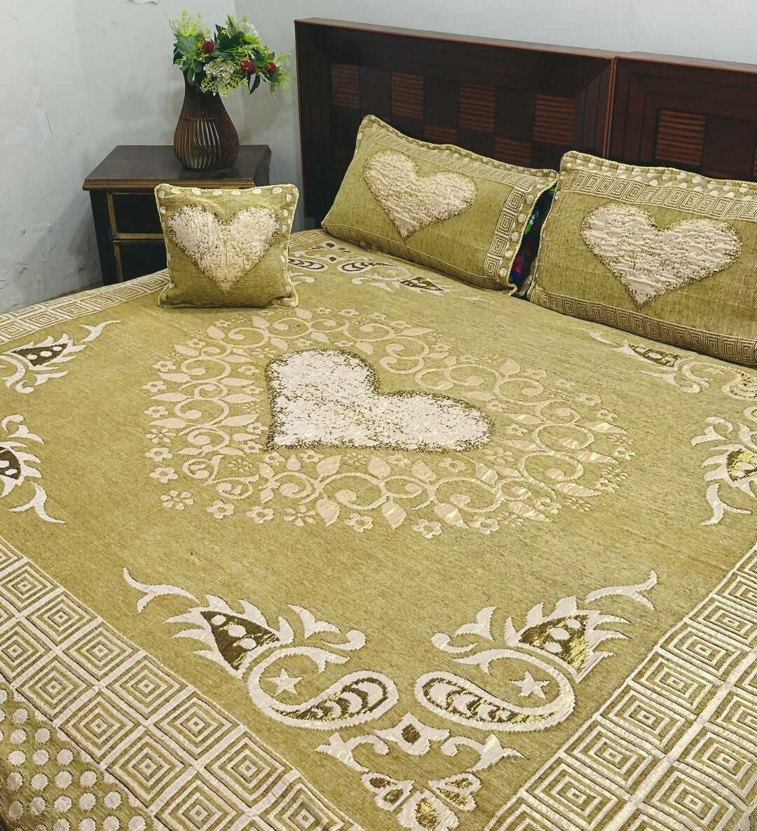 4 PC Velvet Jacquard Bedsheets | Home decor & accessories | King size | Brand New