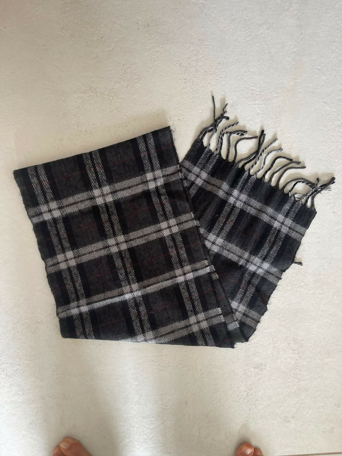 Black Scarves | Women Accessories | Hijabs & Scarves | Standard | Preloved