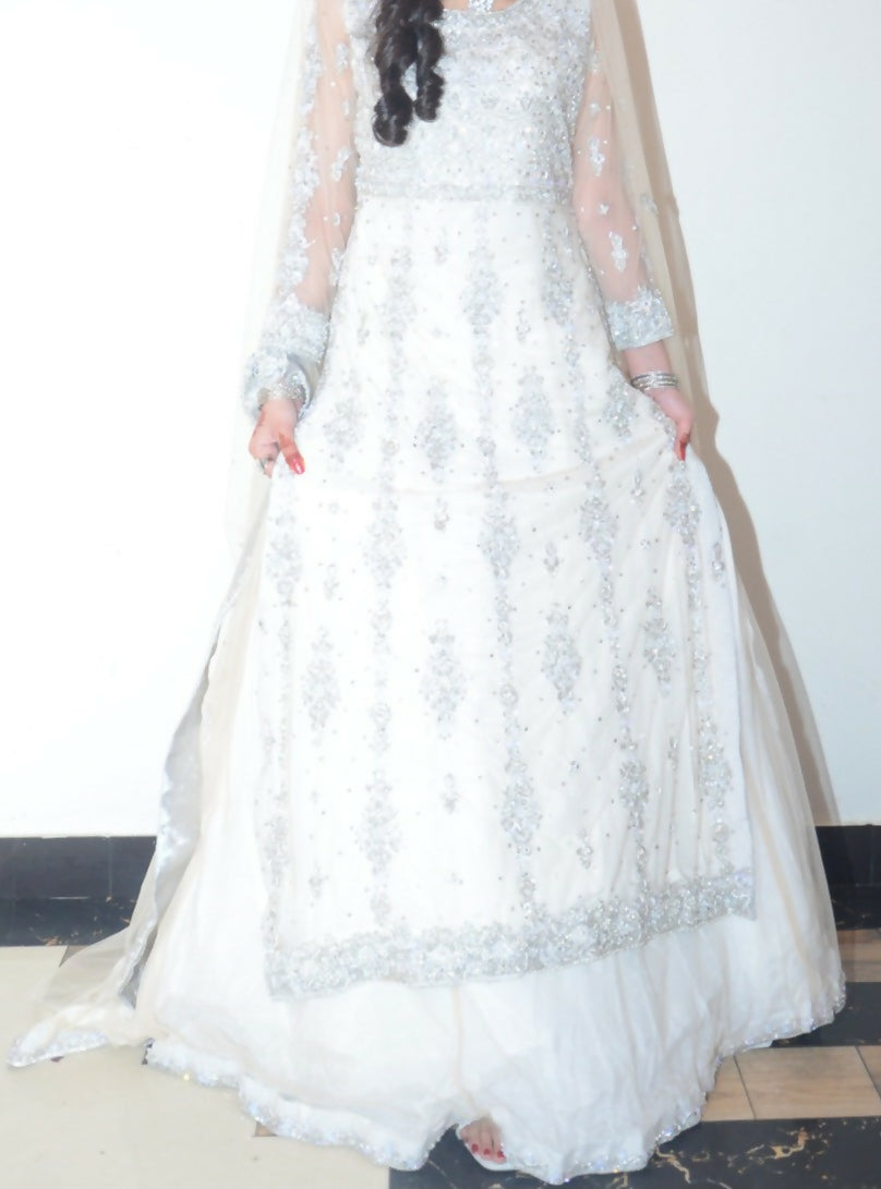 White Bridal Lehnga | Women Bridals | Small | Worn Once