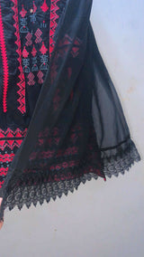 Black Embroided Kurta with Dupatta | Women Locally Made Kurta | Large | Preloved
