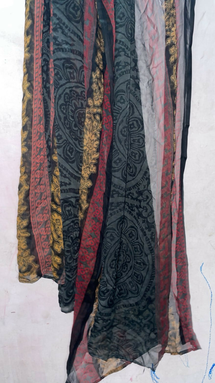 Printed Stylish Scarf | Women Accessories | Hijabs & Scarves | Standard | Preloved