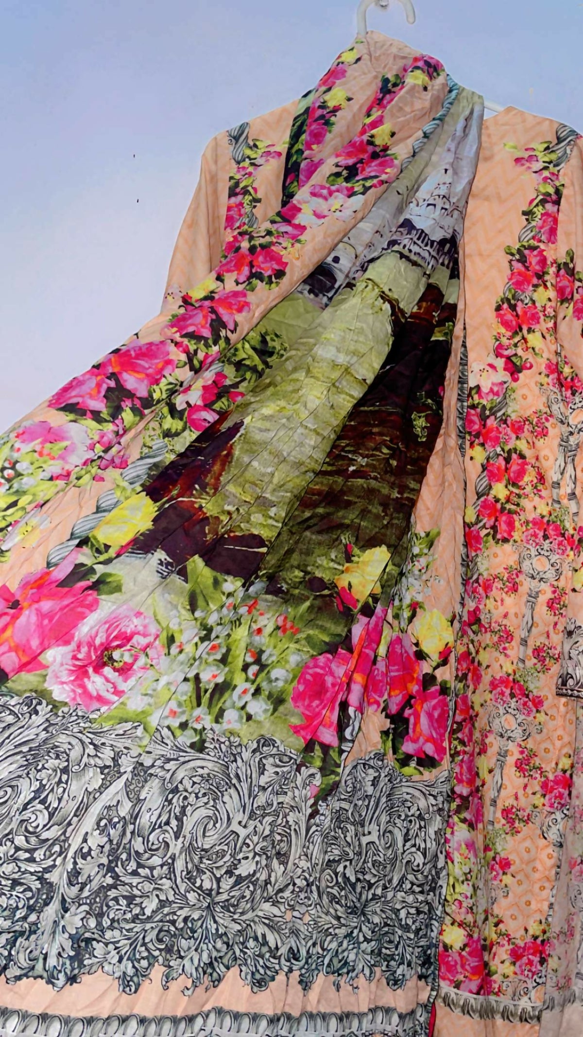 Bin Saeed | Women Branded Kurta | Medium | Peach | Preloved