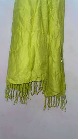 Green Stylish Staller/ Scarf | Women Accessories | Hijabs & Scarves | Standard | Preloved