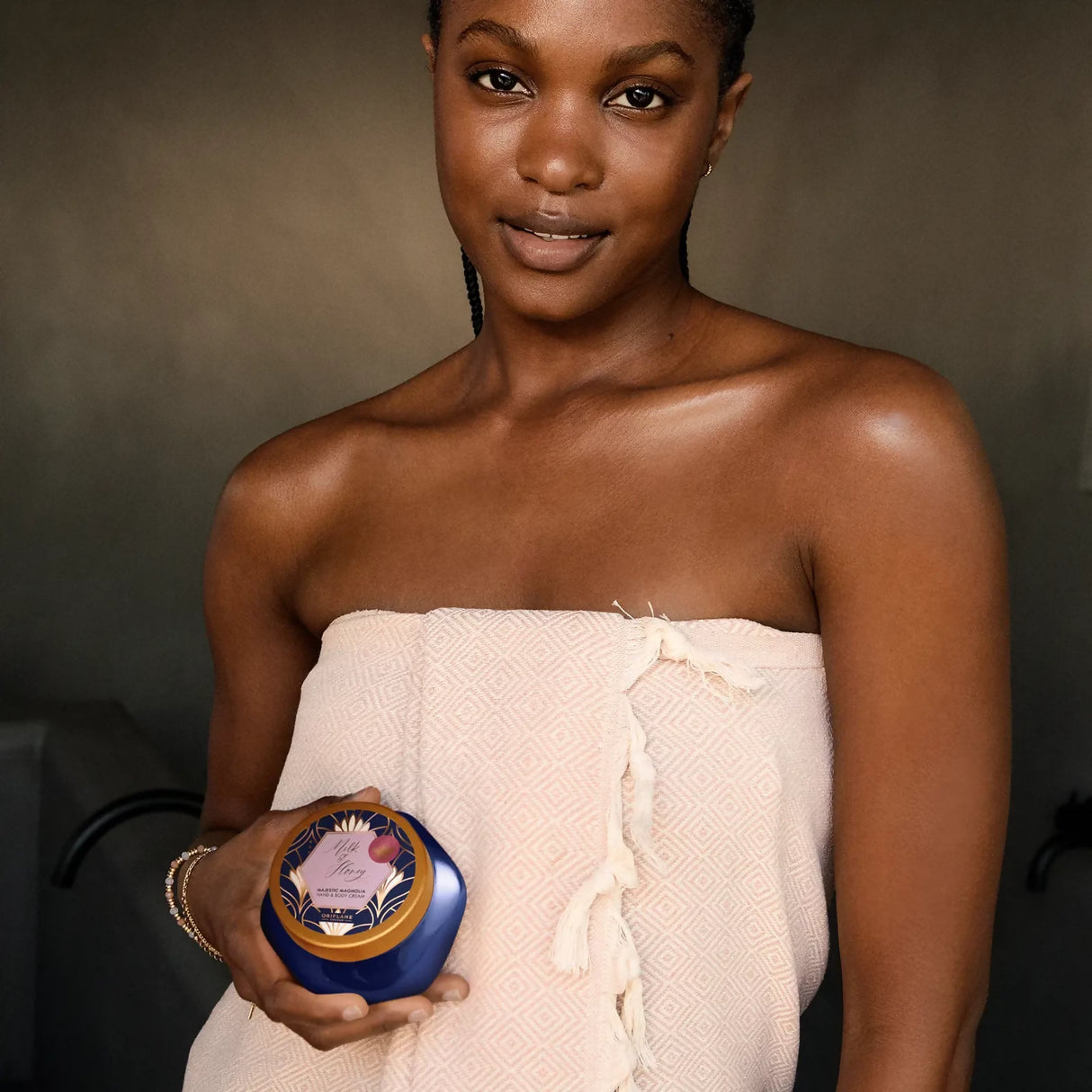 Oriflame | Milk & Honey Gold | Majestic Magnolia Hand & Body Cream | Women Beauty | Face | 250 ml | Brand New