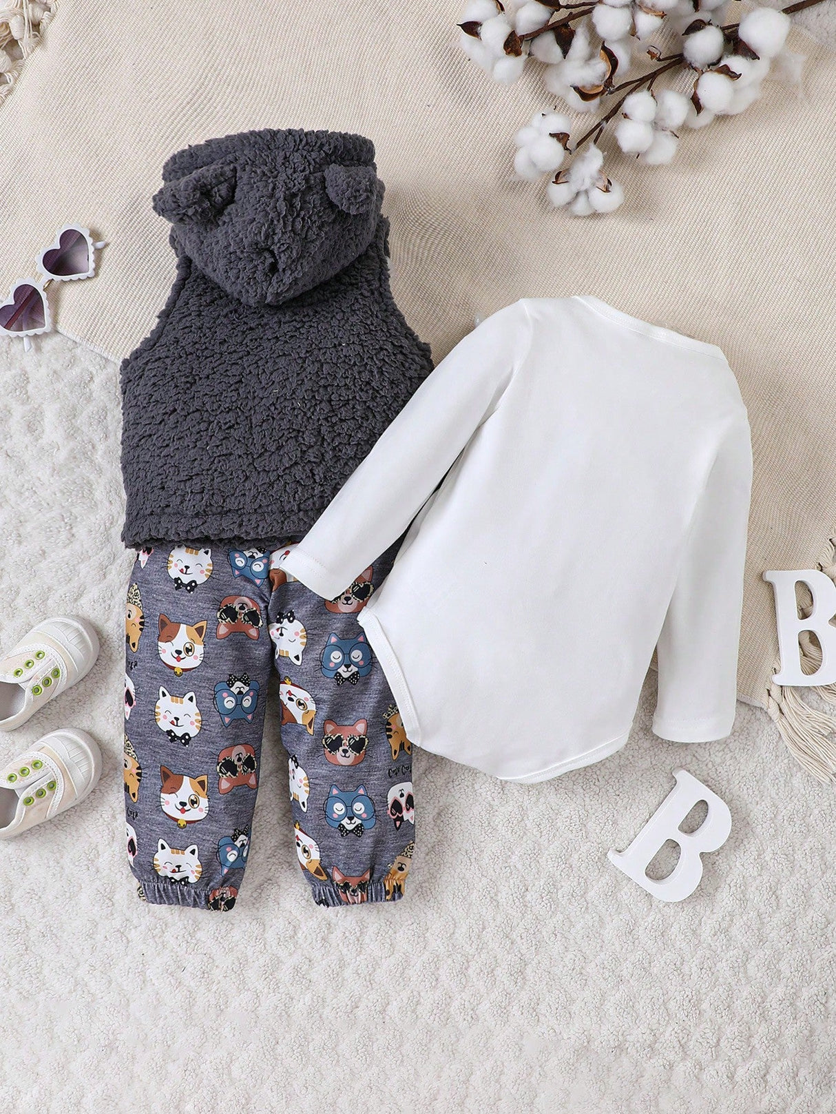 Buy SHEIN Baby Boy 3D Ear Patched Hooded Teddy Vest Coat & 1pc Cartoon Graphic Bodysuit & 1pc Pants in Pakistan