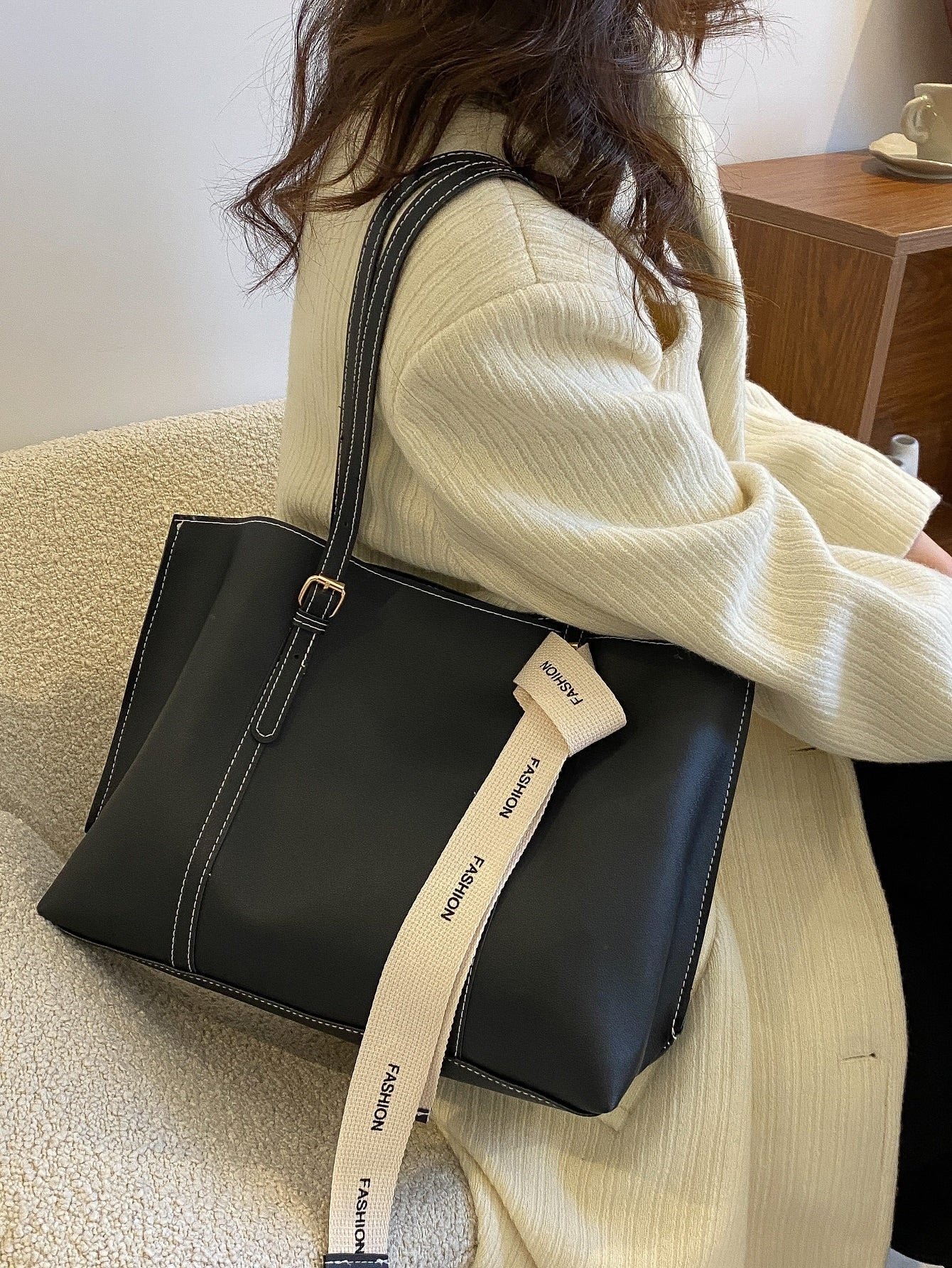 Buy SHEIN Bow Decor Lightweight,Business Casual Knot Decor Large Capacity Tote Bag in Pakistan