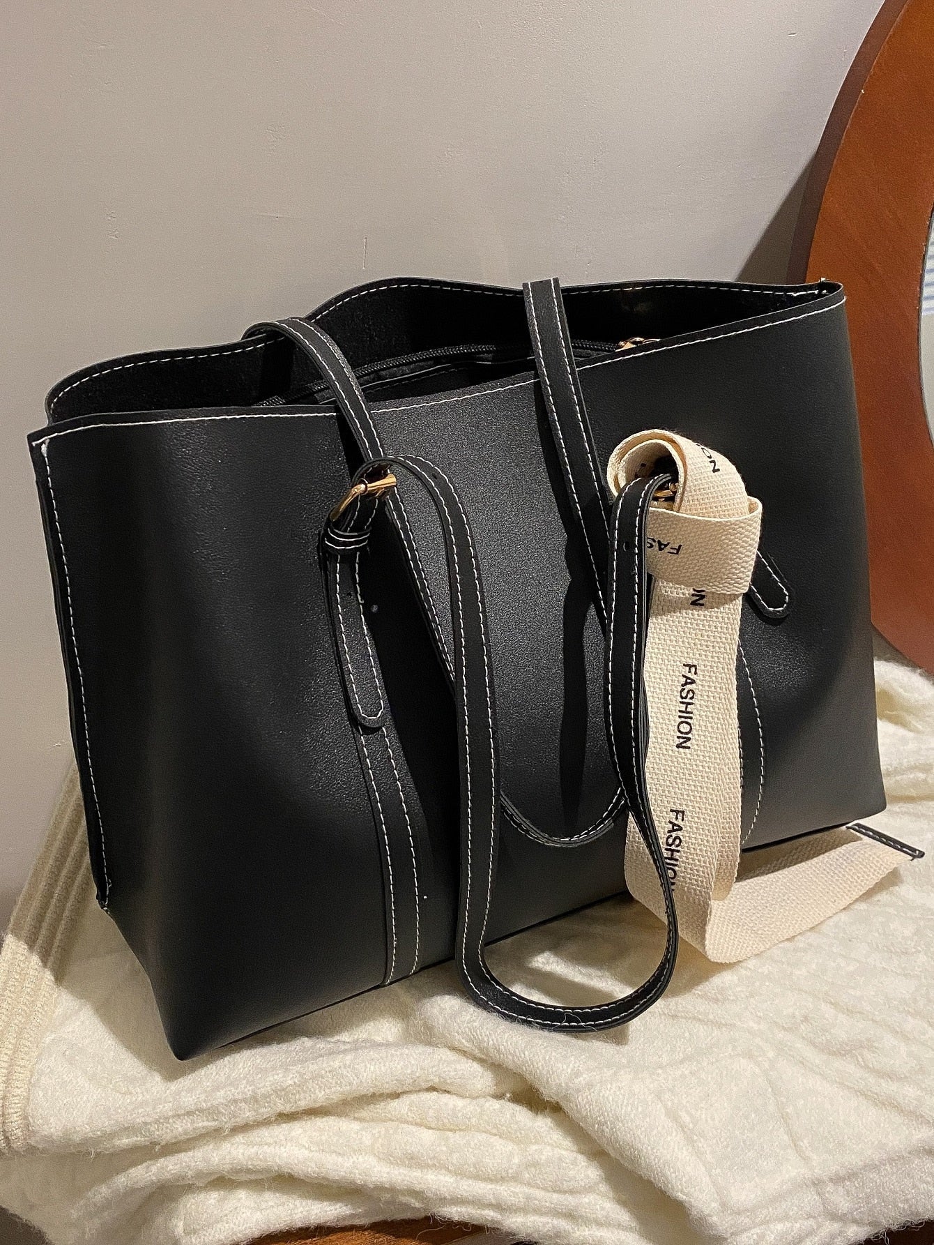 Buy SHEIN Bow Decor Lightweight,Business Casual Knot Decor Large Capacity Tote Bag in Pakistan