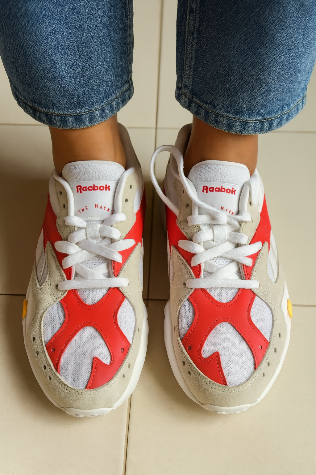 e9160503-ec45-4cef-881c-bf6149aa4b8c