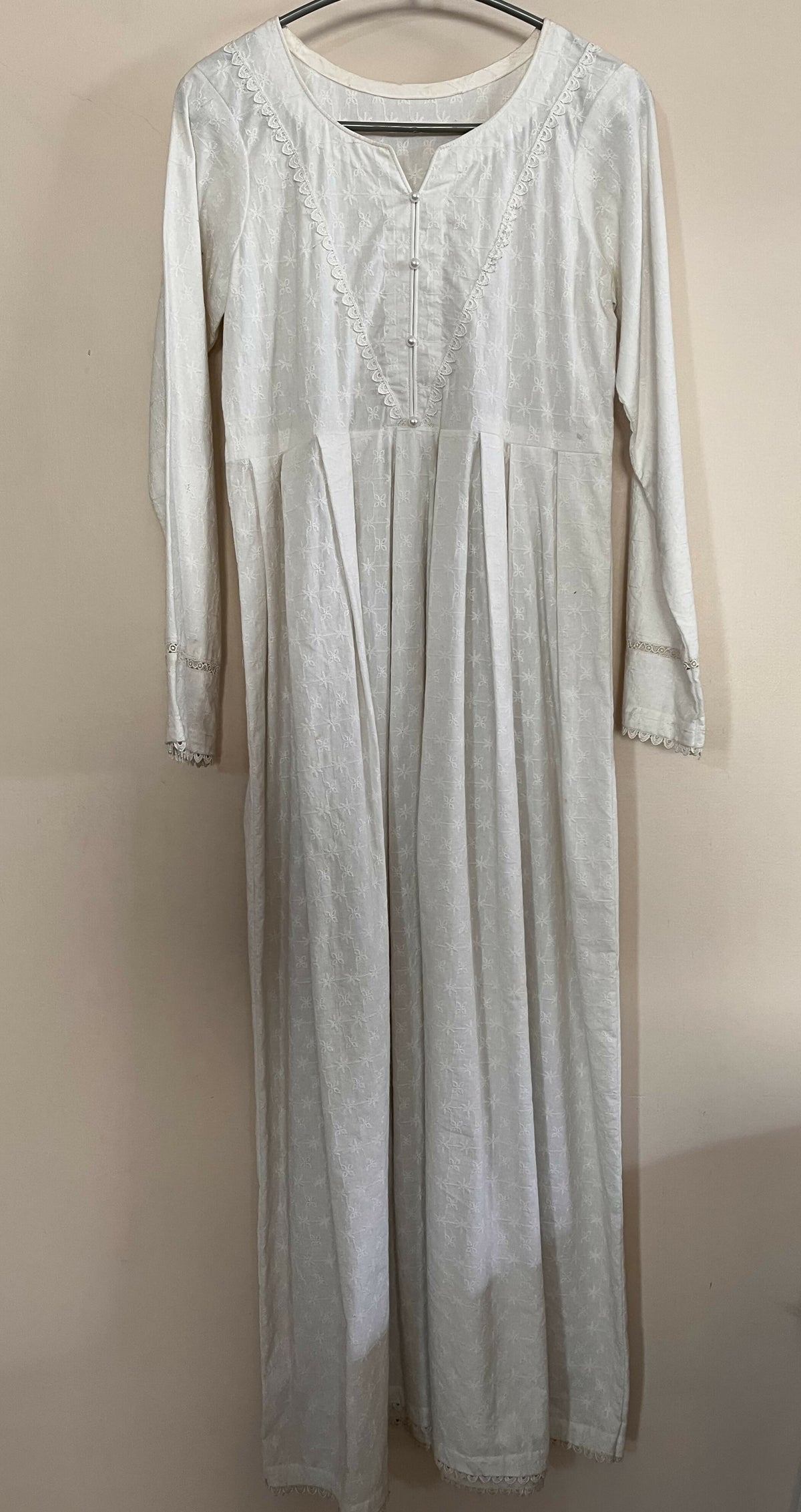 Chicken Kari Maxi | Women Frocks & Maxis | White | Small | New