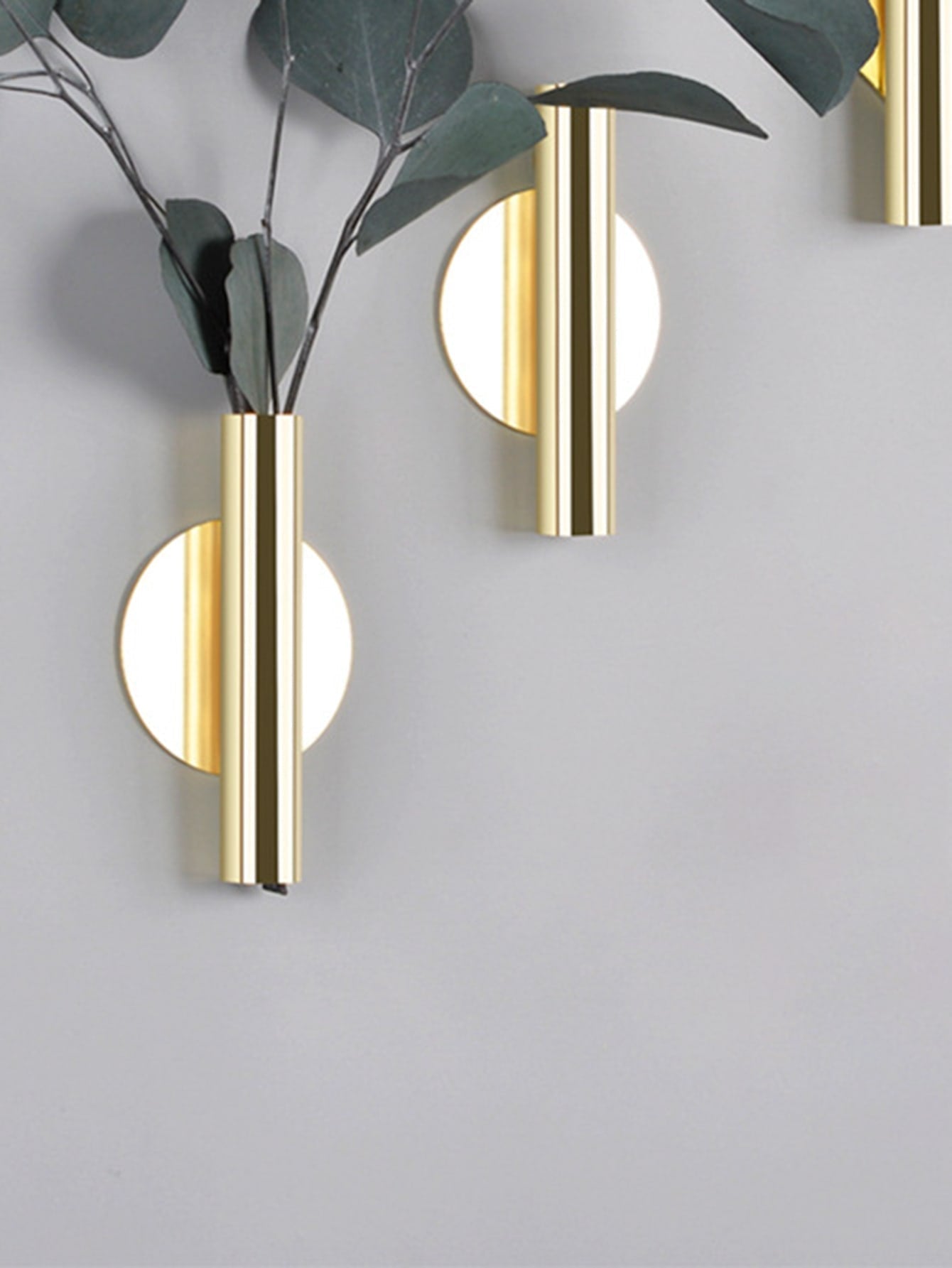 Buy SHEIN Golden Wall-mounted Flower Vase (excluding Wall Glue) in Pakistan