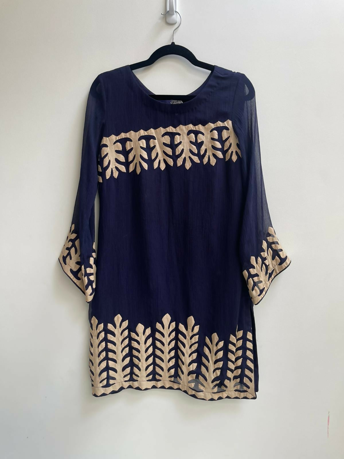 Sindhi Embriodery Suit | Women Locally Made Kurta | Medium | Preloved