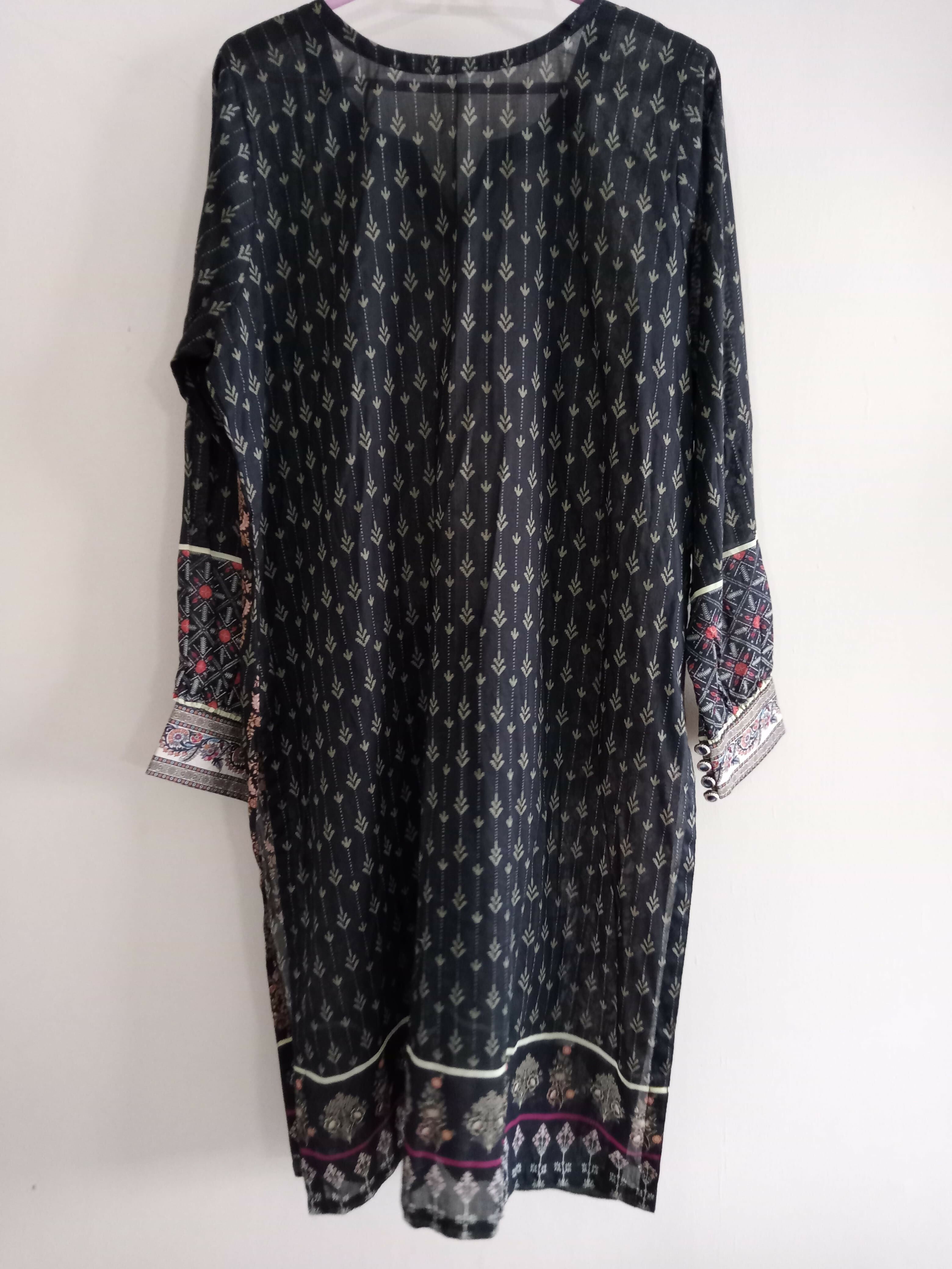 Black & Peach Embroidered kurta | Women Locally Made Kurta | Medium | New