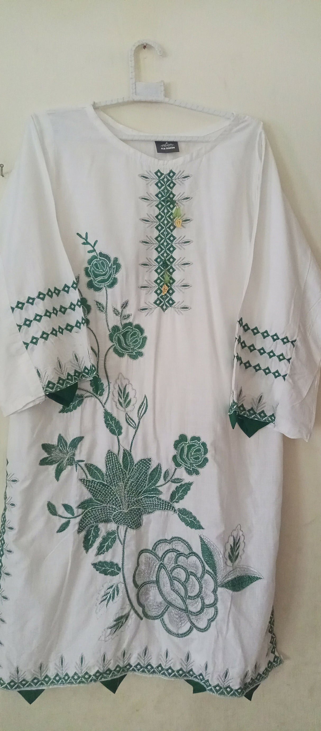 Embroidered 3Pcs Suit | Women Locally Made Kurta | Medium | New