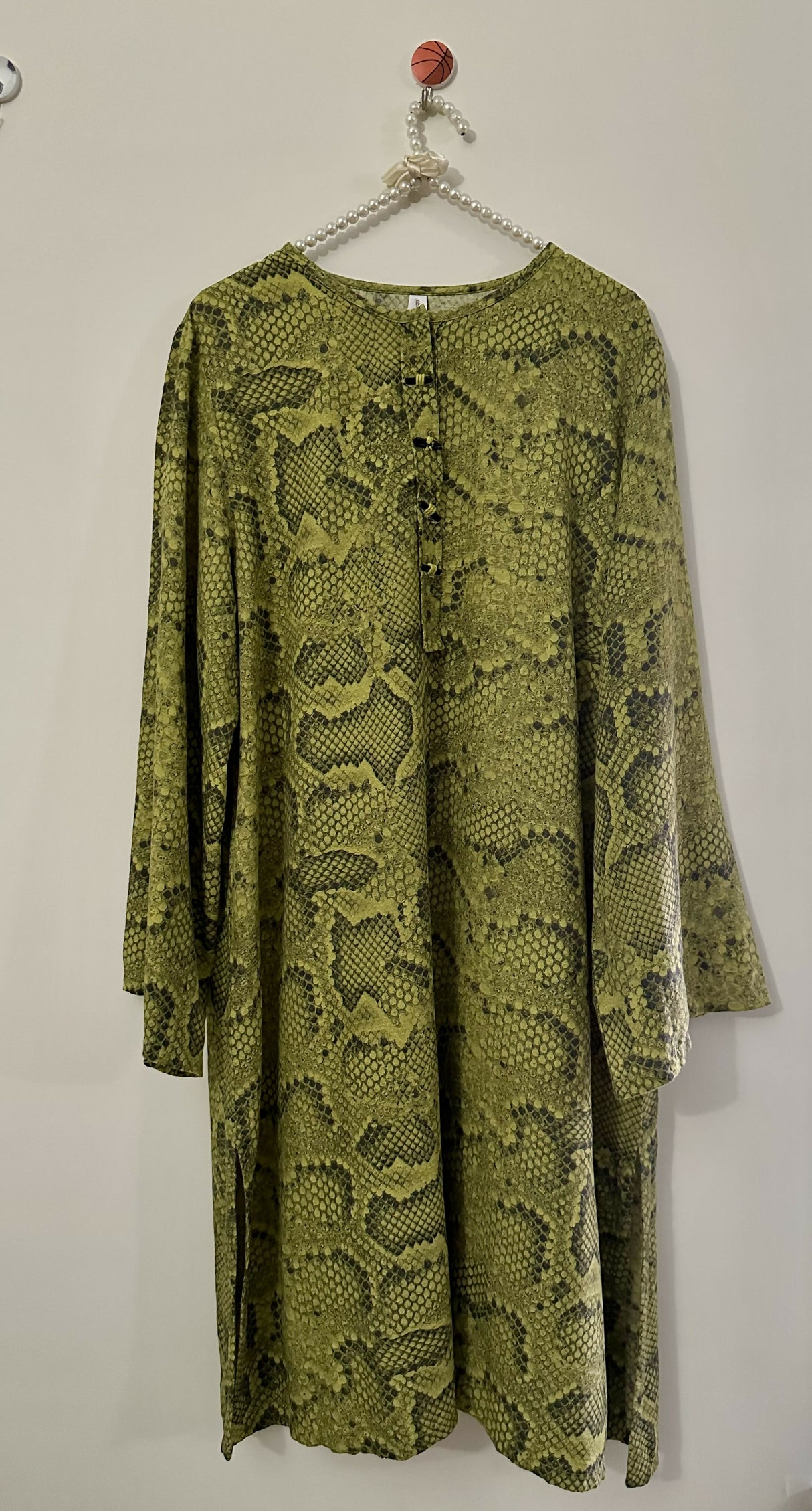 Ethnc | Women Branded Kurta | Small | Green | Worn Once