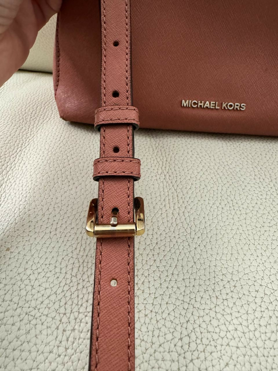 Michael Kors | Women Bags | Crossbody | Medium | Preloved