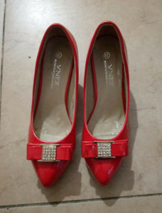 Ynez | Women Shoes | Size: 39 | Preloved