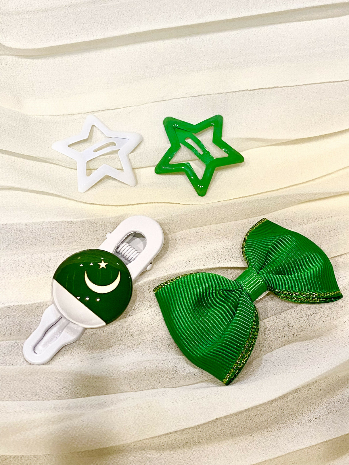 Hair Clips | Kids | Girls Accessories | Green & White | Brand New