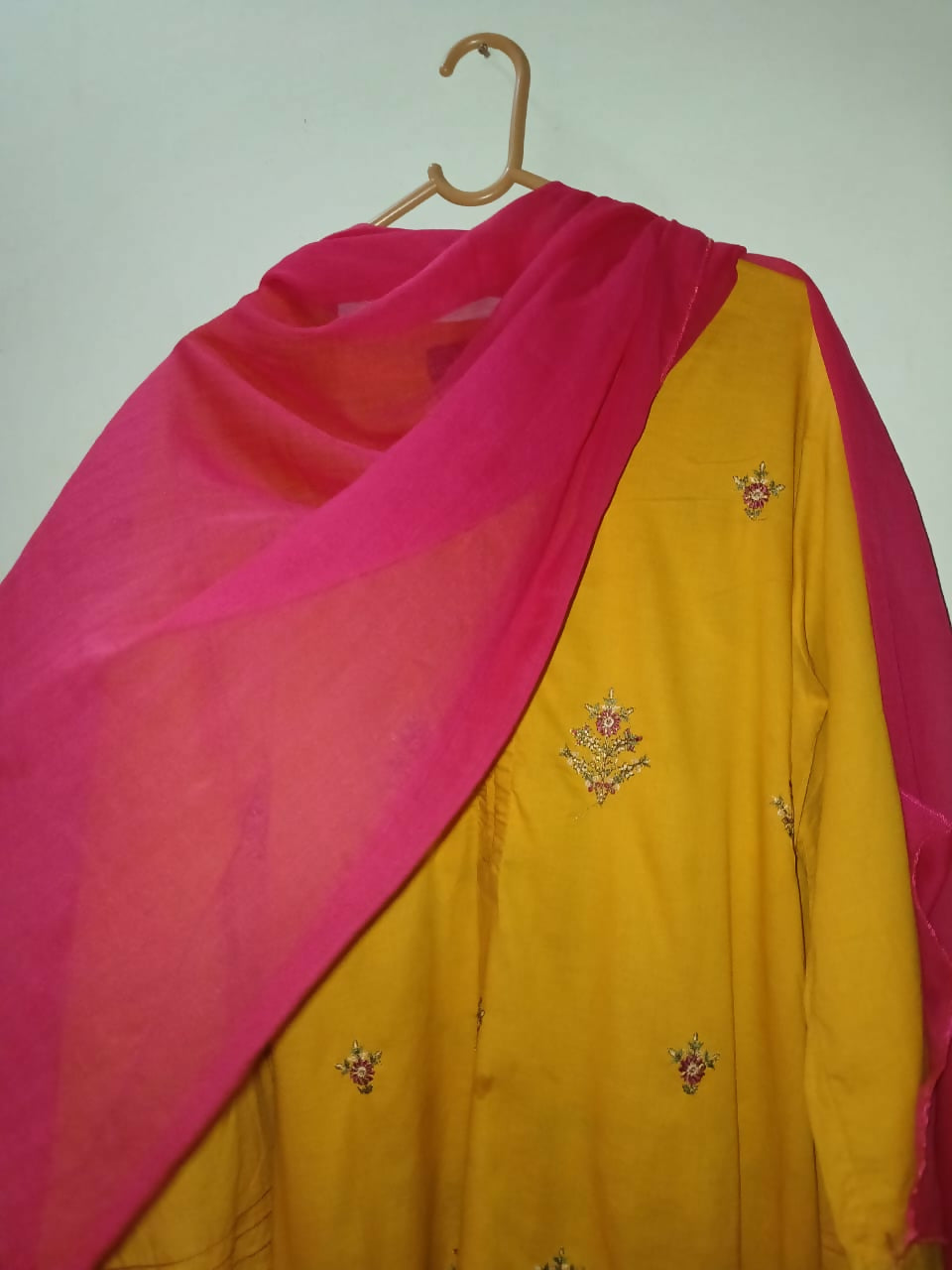 Asim Jofa | Women Branded Kurta | Mustard | Large | Preloved