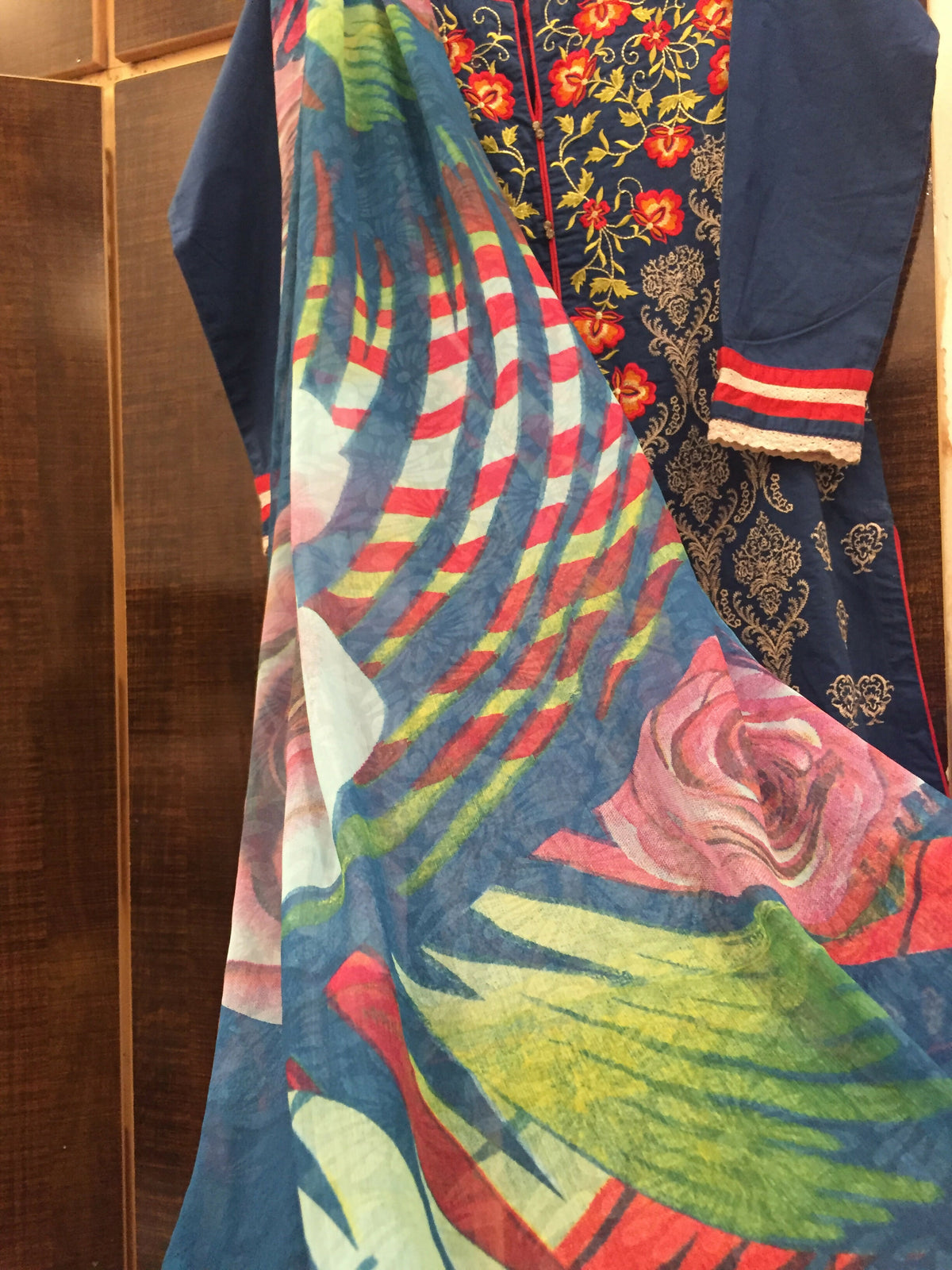 Bonanza Satrangi | Women Branded Kurta | Small | Worn Once