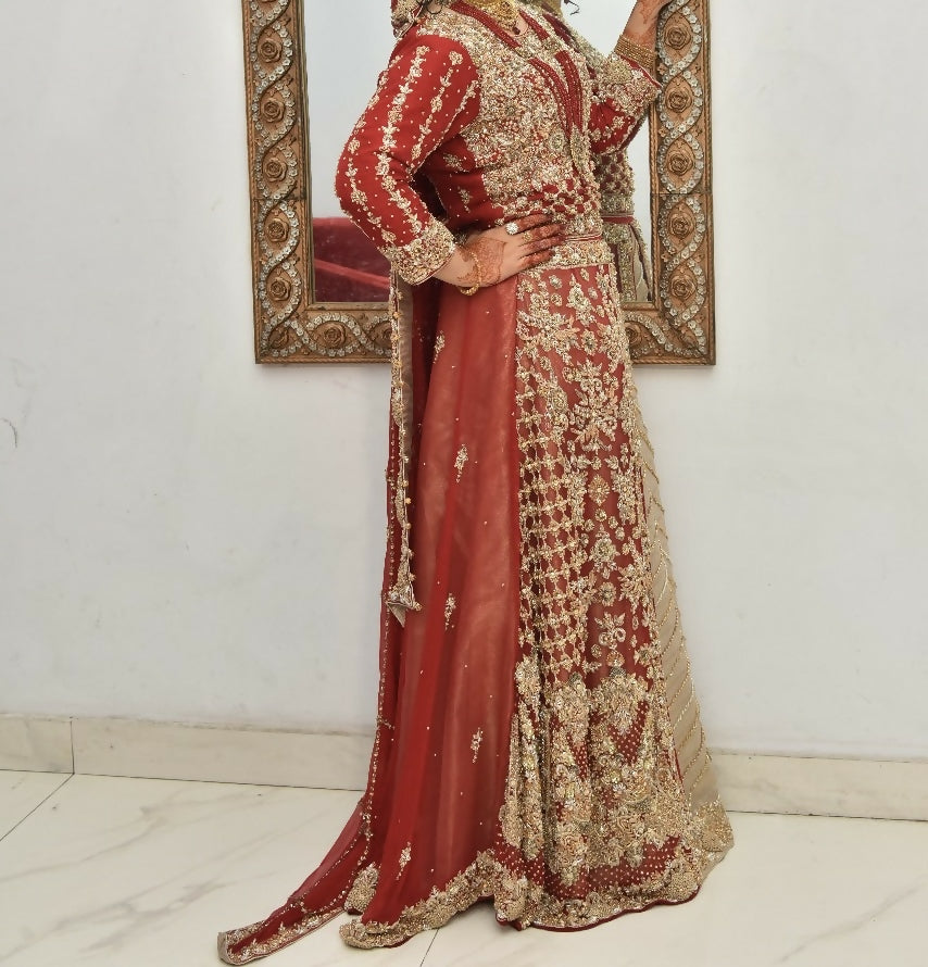 Beautiful Baraat Red Lehnga | Women Bridals | Medium | Preloved