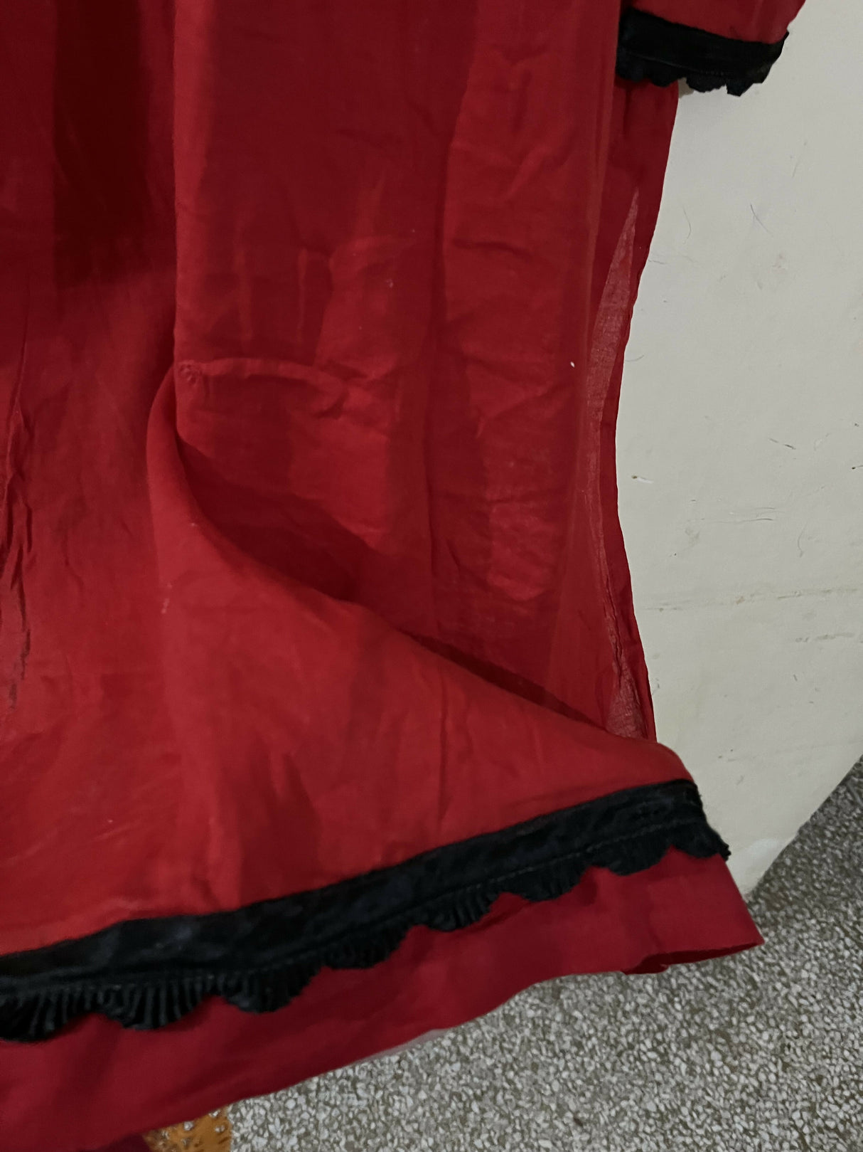 Red Kurta | Women Locally Made Kurta | Small | Preloved