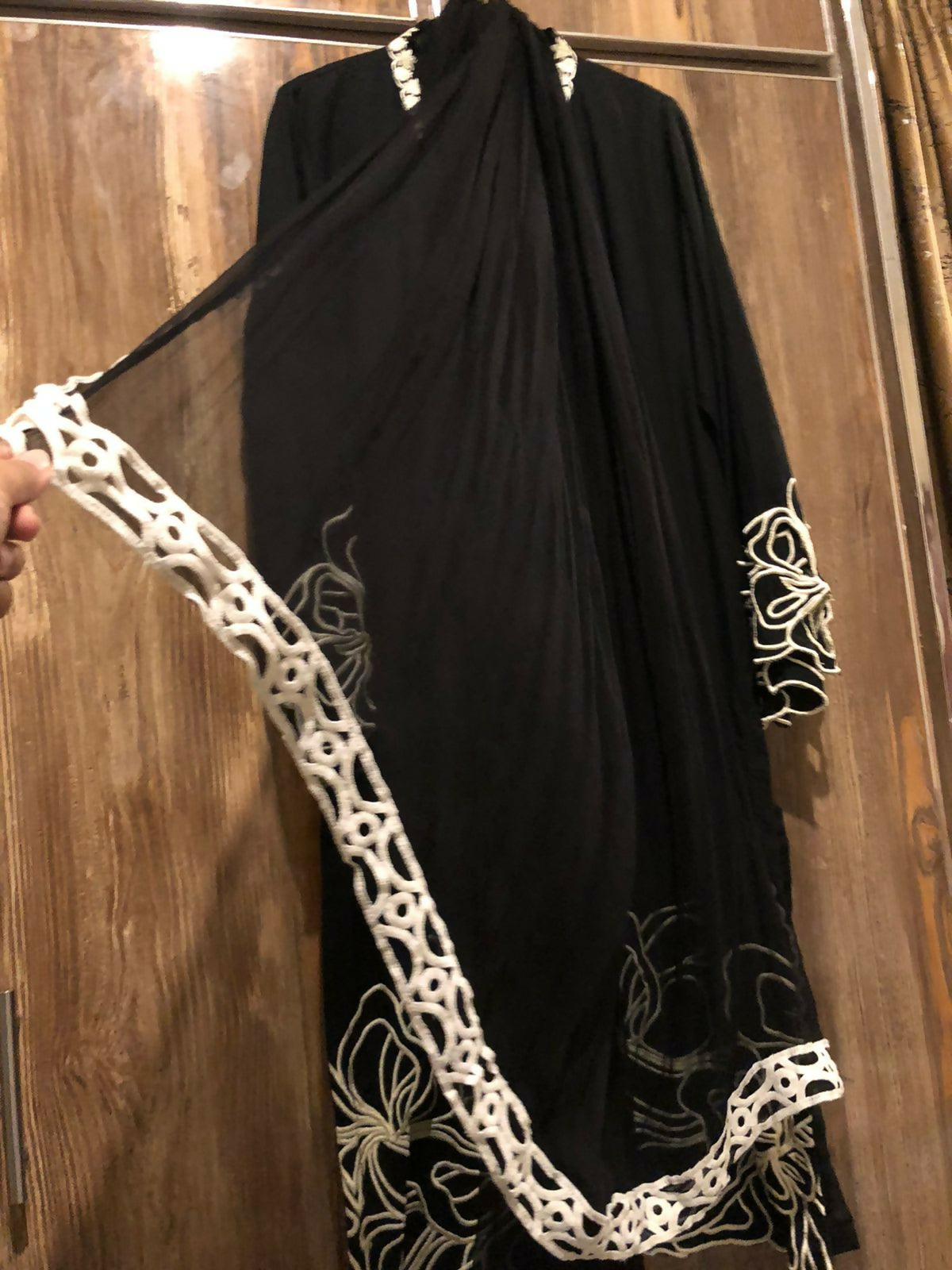 Beautiful Black & White Aplic Work Kurta & Dopatta | Women Locally Made Kurta | Large | New