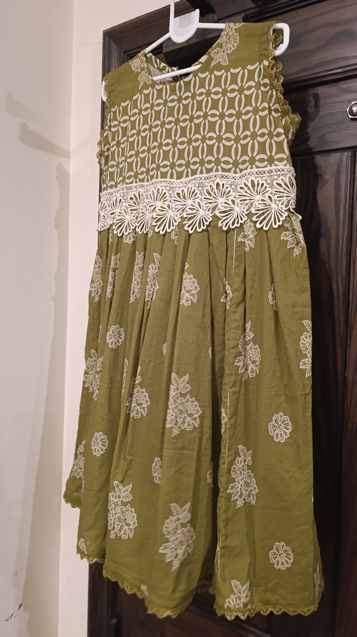 Sapphire Girls Frock | Girls Skirts & Dresses | Size: 4 to 5 Yrs | Worn Once