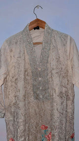 White Embroidered 2Pc | Women Locally Made Kurta | Medium | Preloved