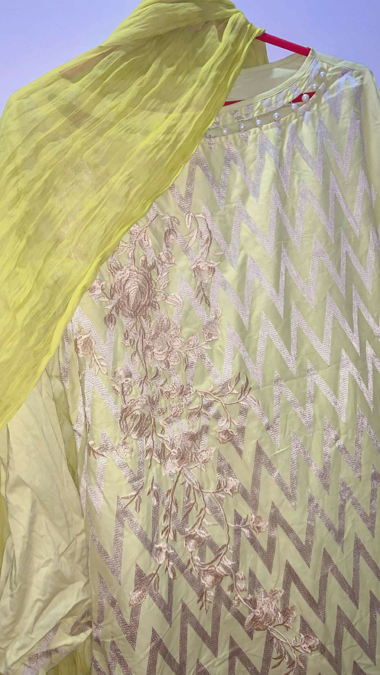 Light Green Embroided 2Pcs | Women Locally Made Kurta | Large | Preloved