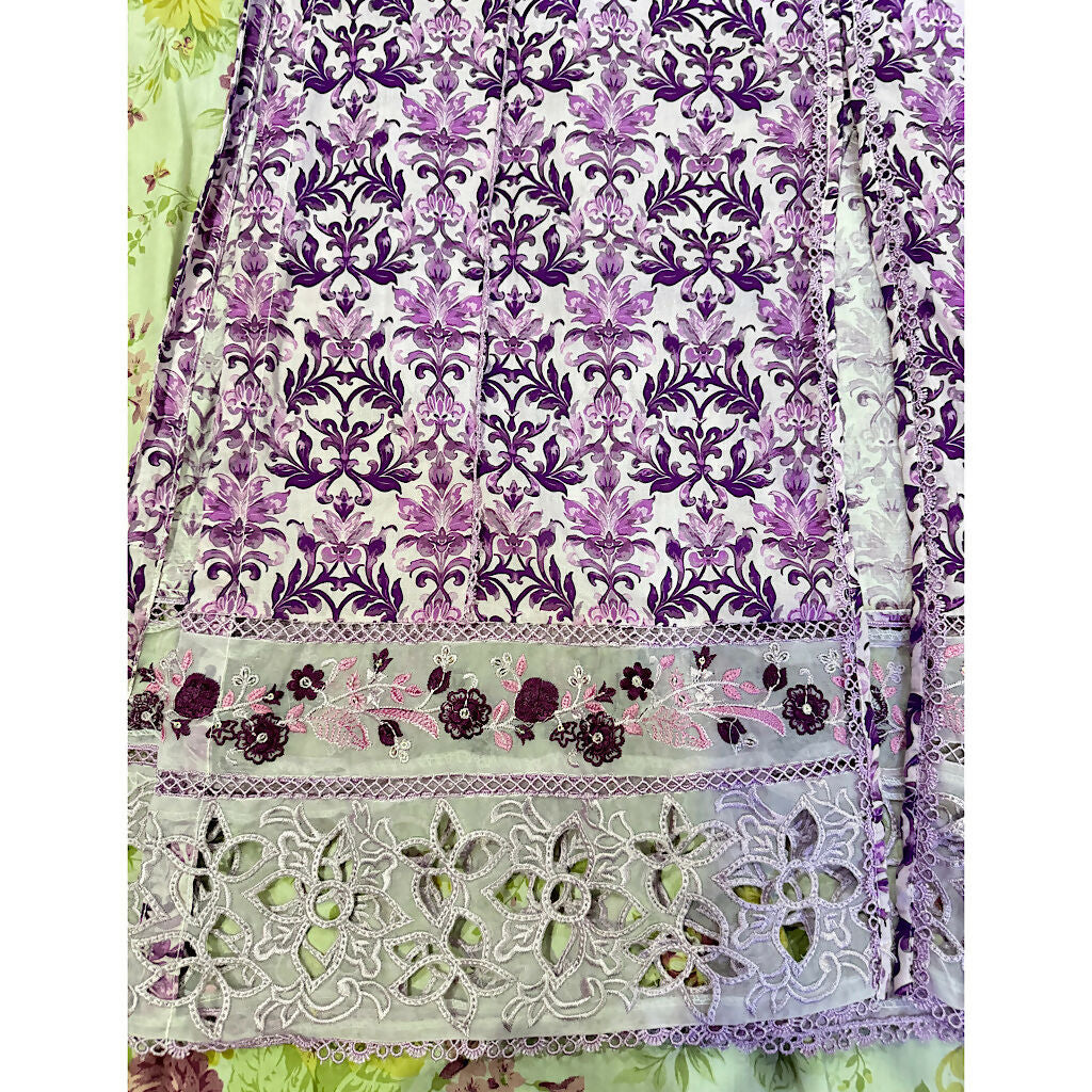 Embroided lawn 3Pcs | Women Locally Made Kurta | Medium | Purple | Brand New