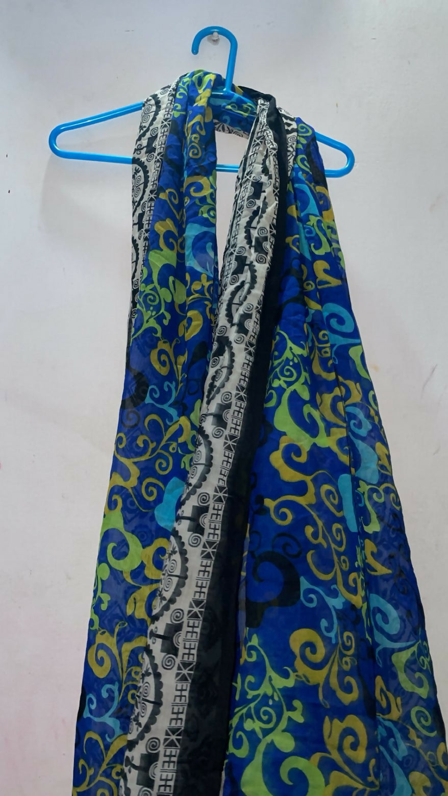 Printed Stylish Scarf | Women Accessories | Hijabs & Scarves | Standard | Preloved