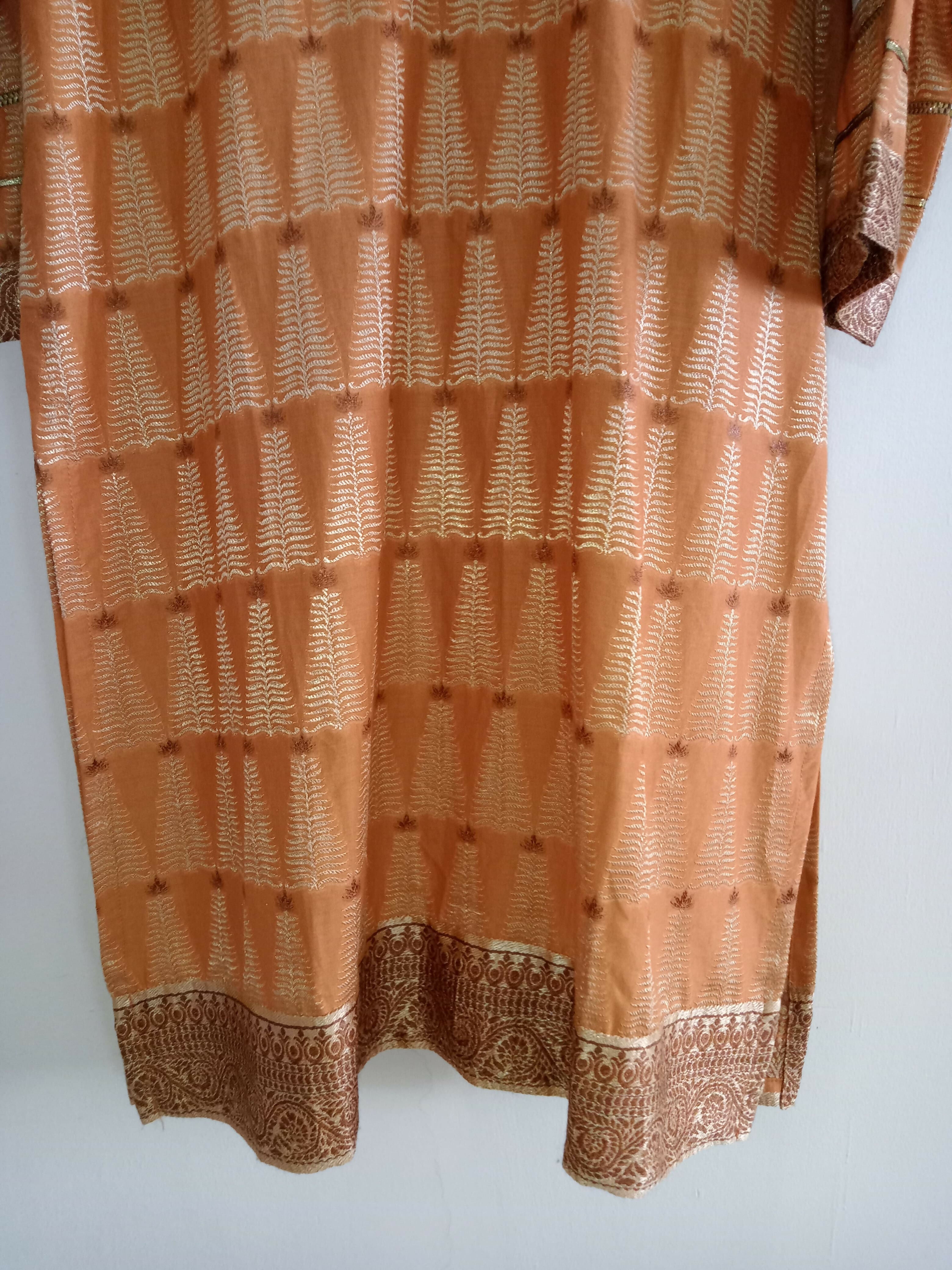 Jacquard Banarsi Kurta | Women Locally Made Kurta | Medium | New