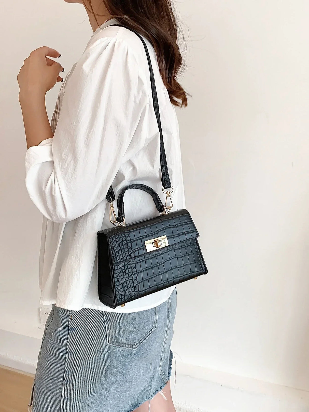 Buy SHEIN Lightweight,Business Casual Mini Crocodile Embossed Twist Lock Flap Square Bag in Pakistan