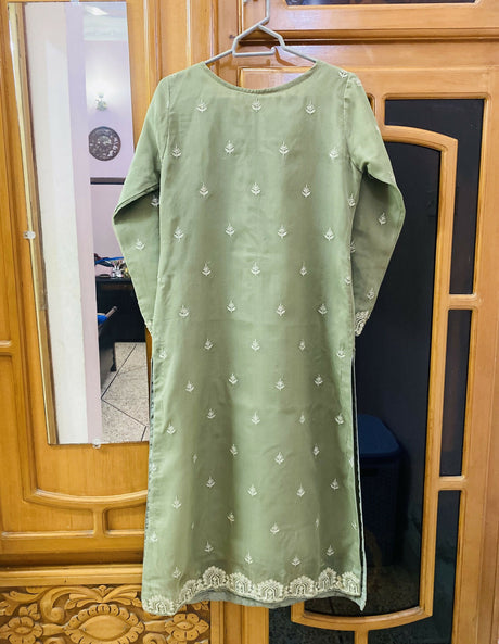 888DC0B9-FB72-4F4A-A74E-F4998EF48C63