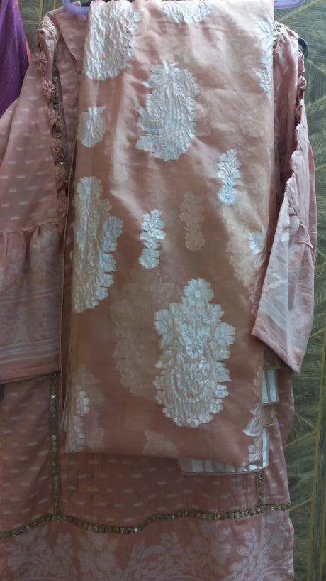 inbound8667735037774698303