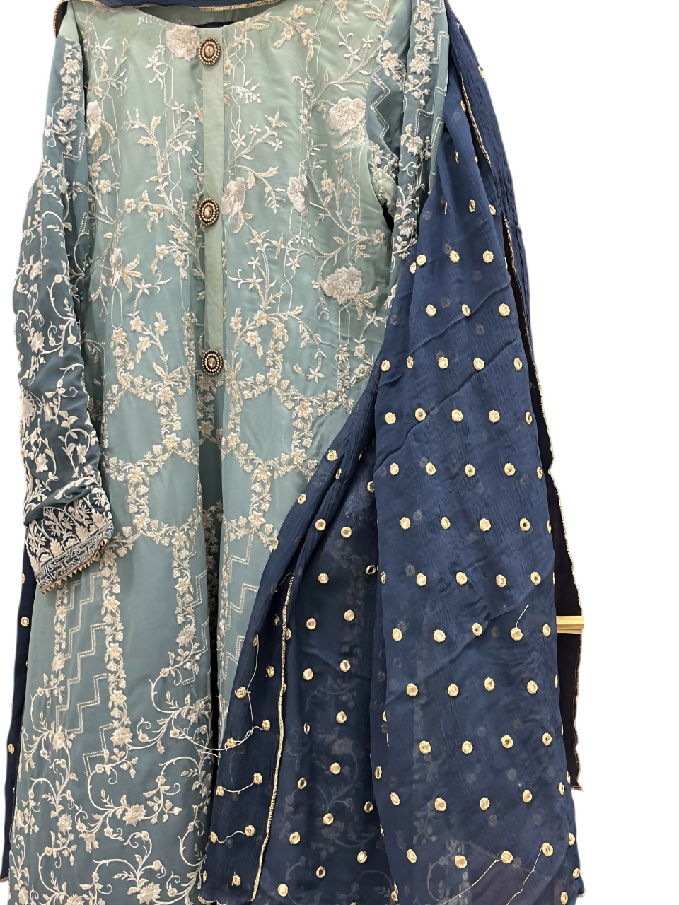 6mo0bUA9J6-Photoroom